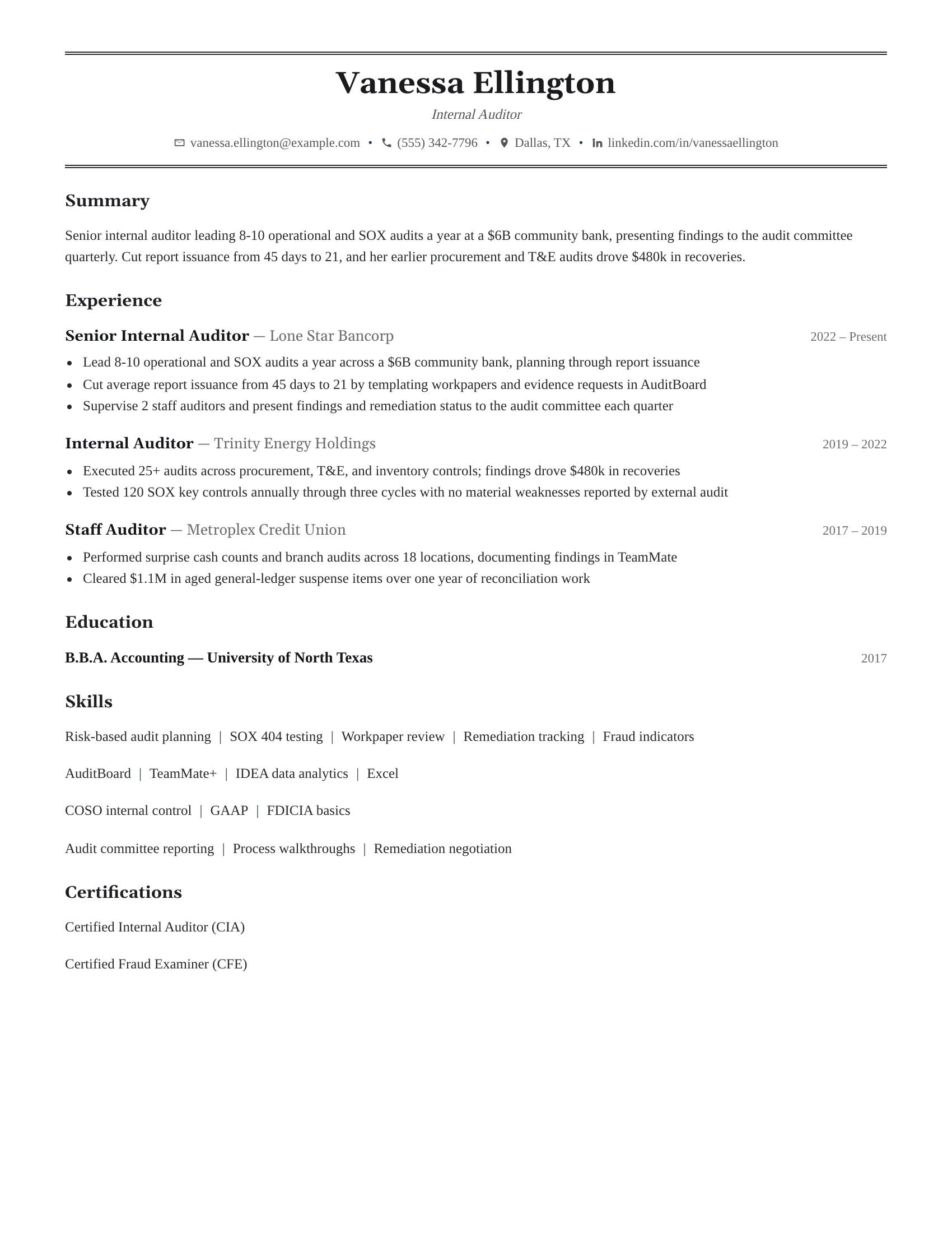 Internal Auditor · English resume template preview