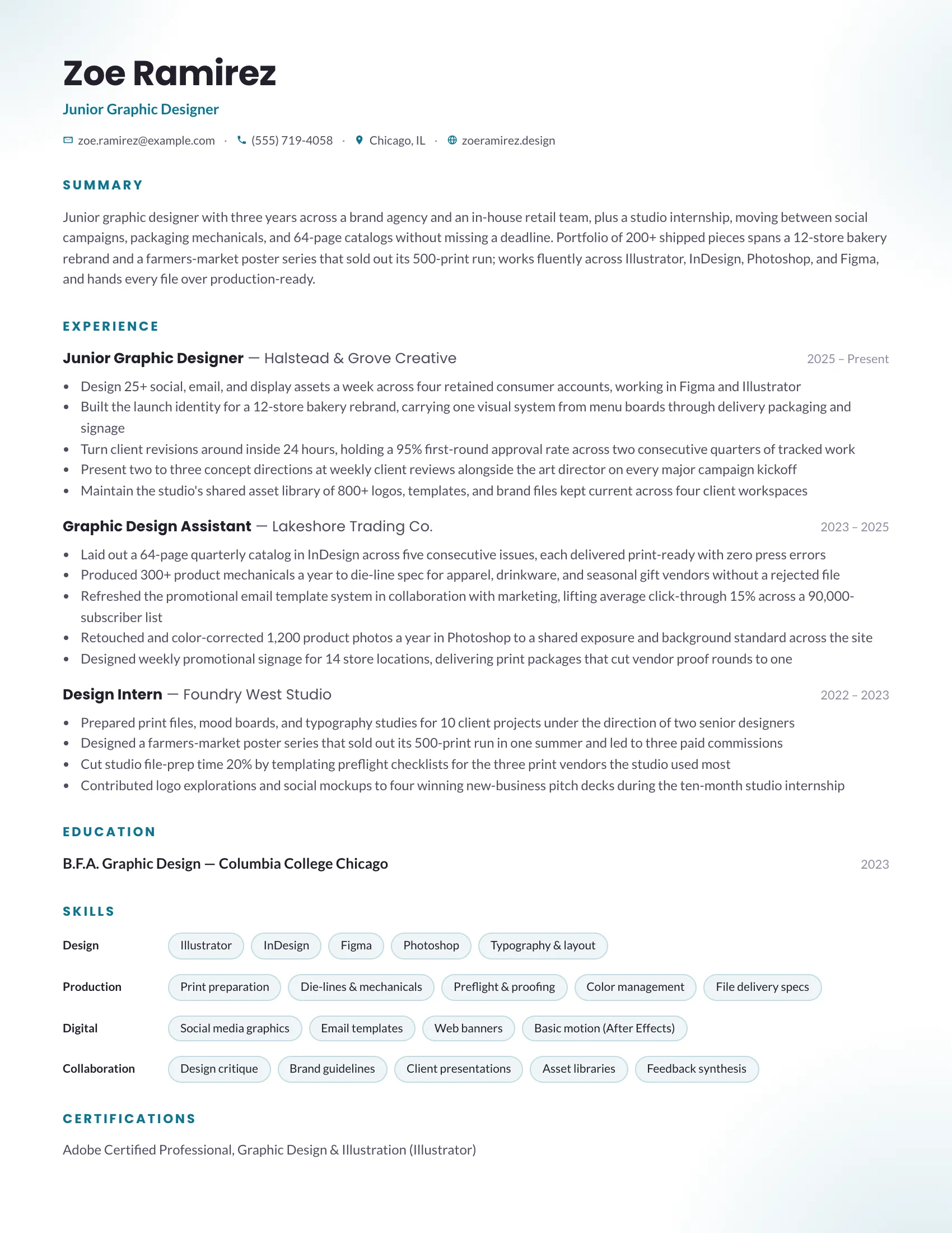 Junior Graphic Designer · Fields resume template preview