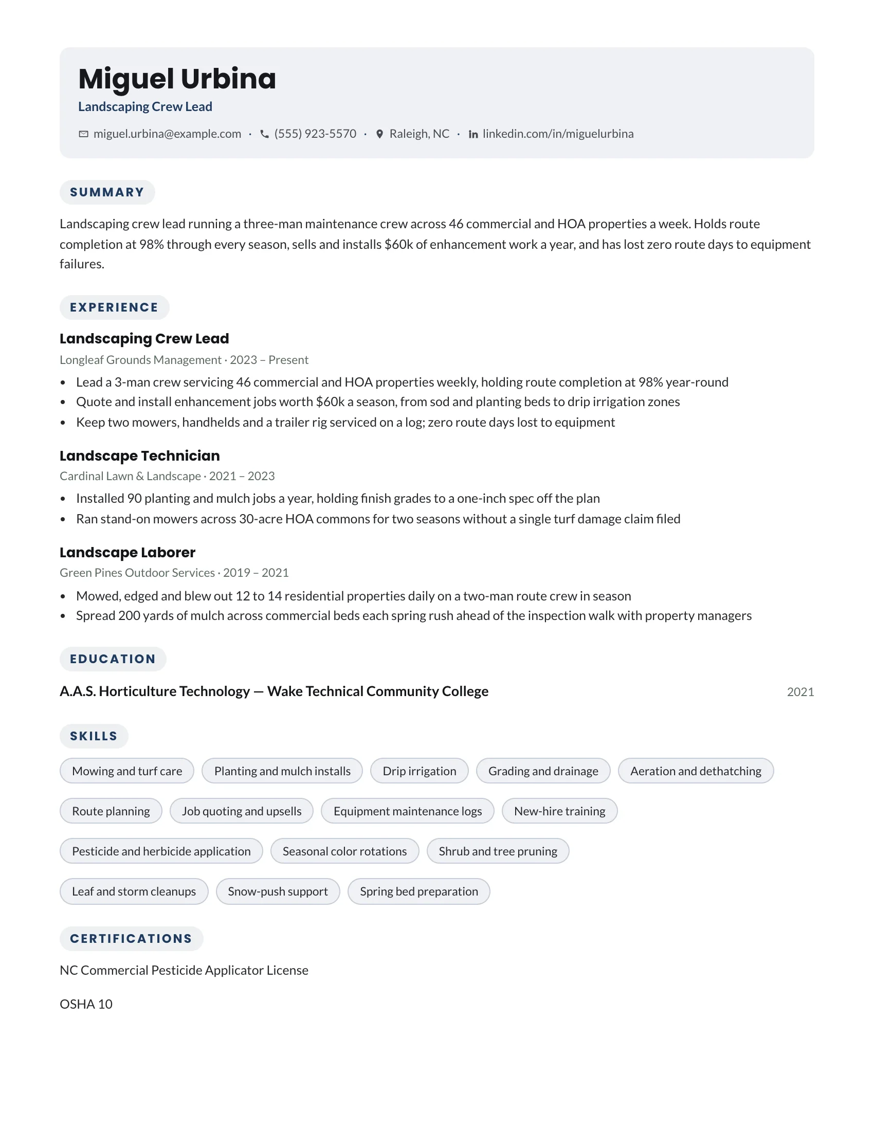 Landscaping Crew Lead · Fresh resume template preview